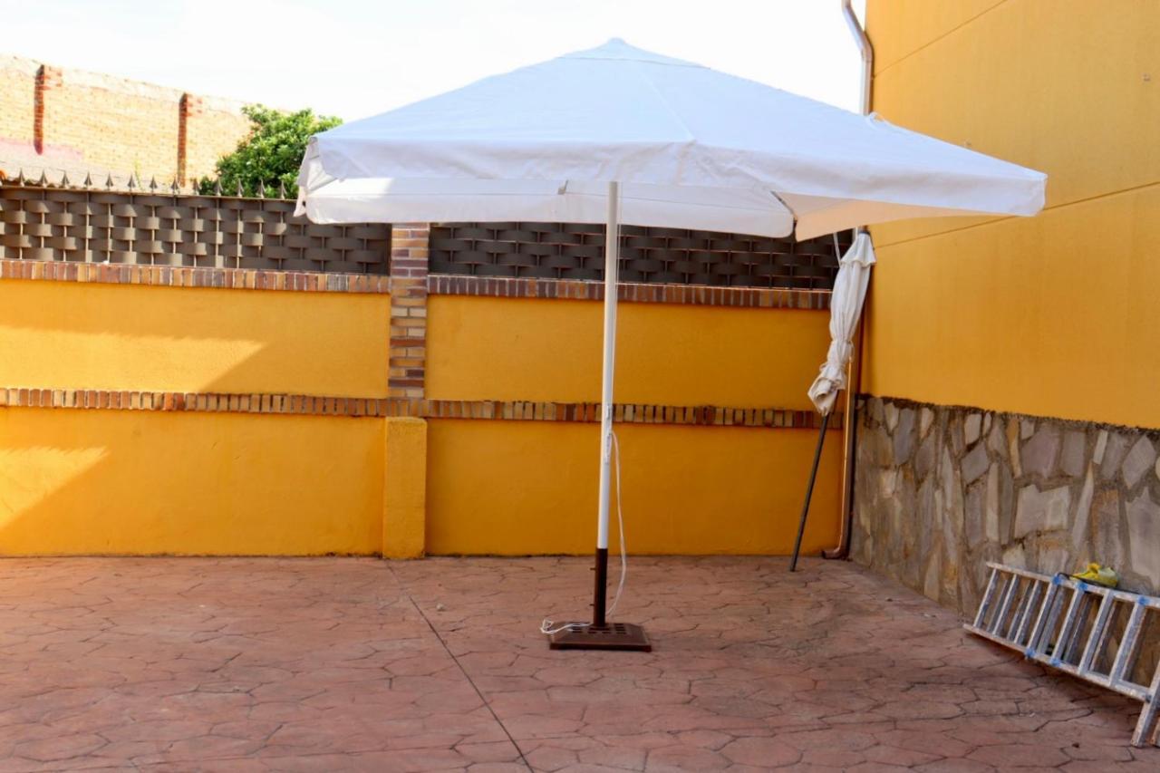 El Hogar De Pepe Villa El Casar de Escalona Eksteriør billede